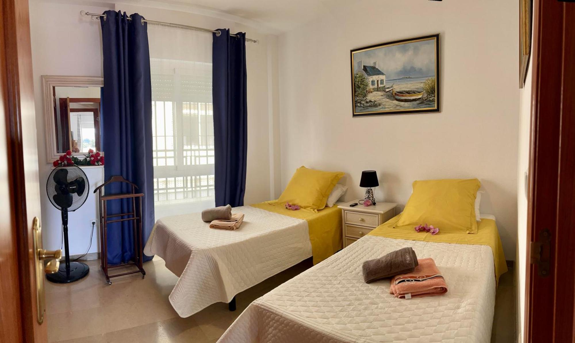 Luxury Near Puerto Marina Apartment