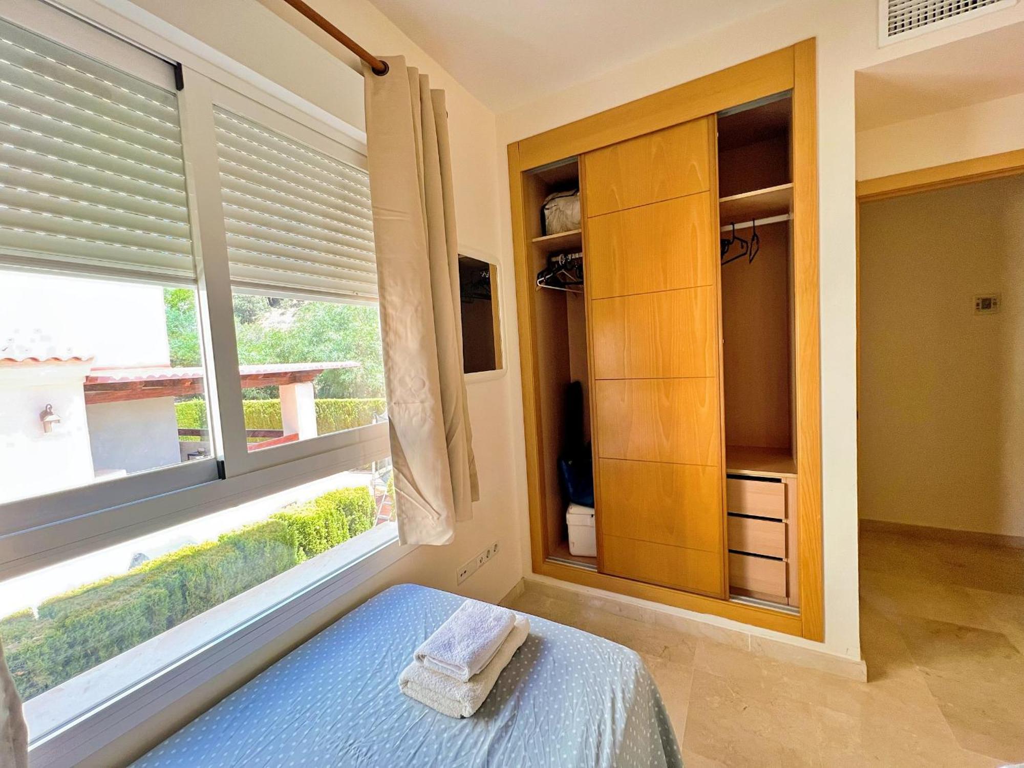Beautiful With Pools, Playground And Paddle Tennis - Family Friendly And Near Vithas Hospital - Free Parking In Garage Appartement *
