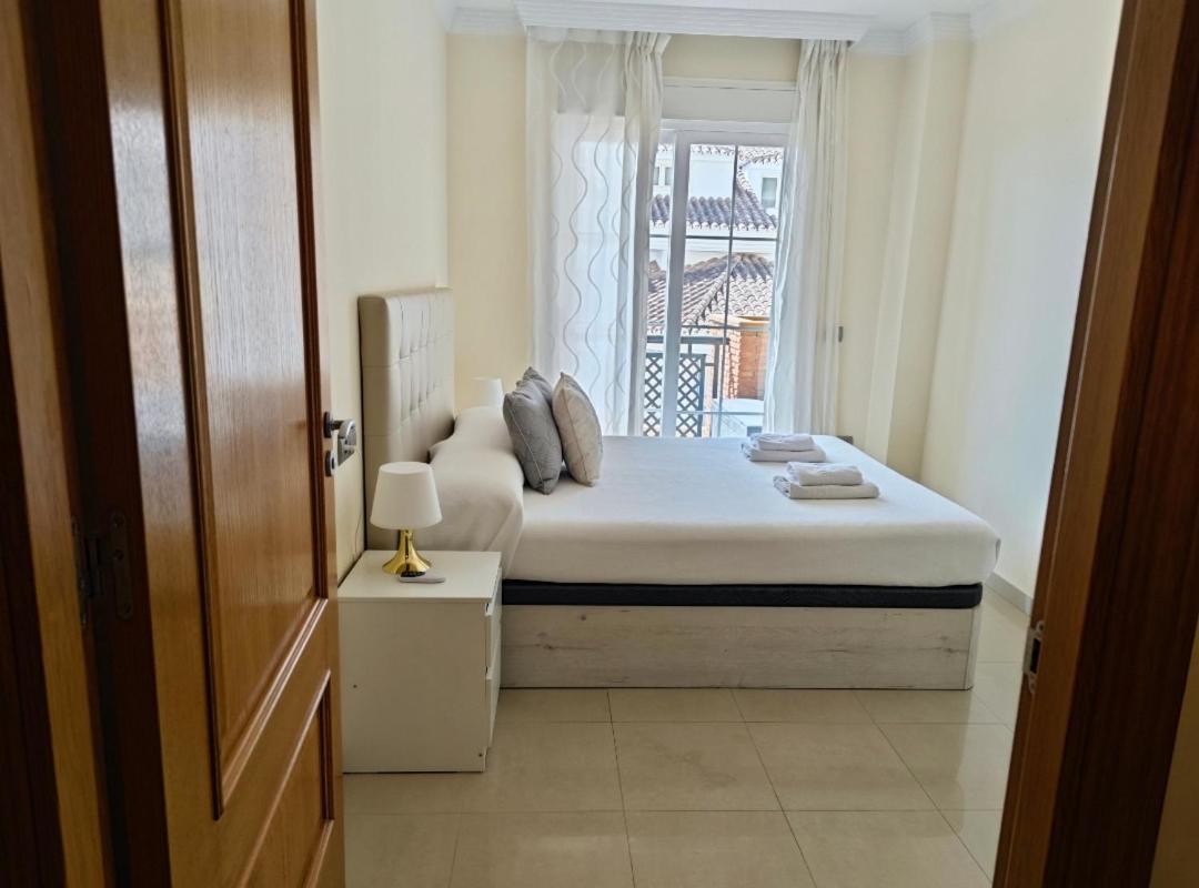 Con Vistas Al Mar Y Parking Privado Incluido