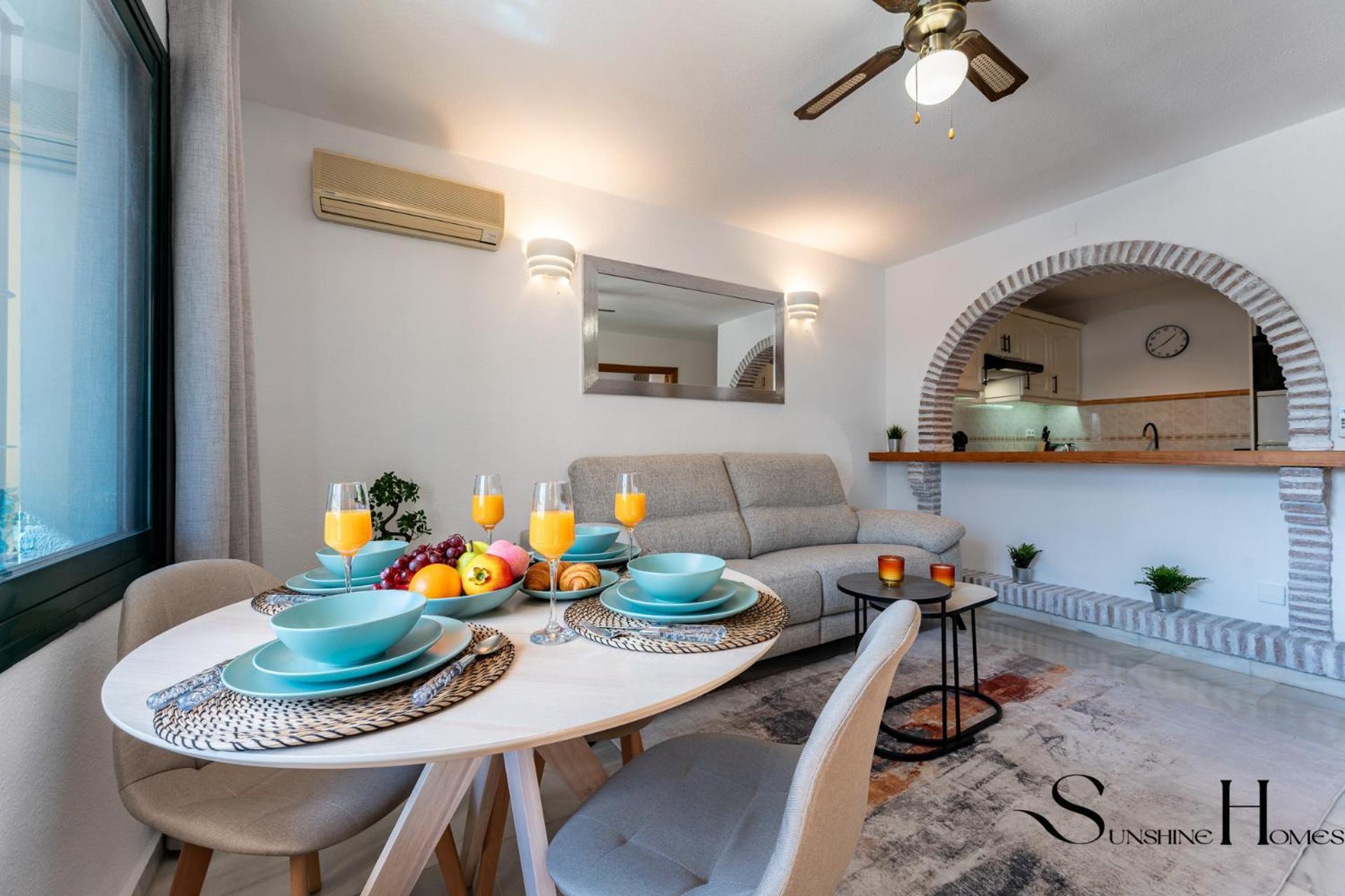 Poolside 2 Bedroom Retreat Apartment