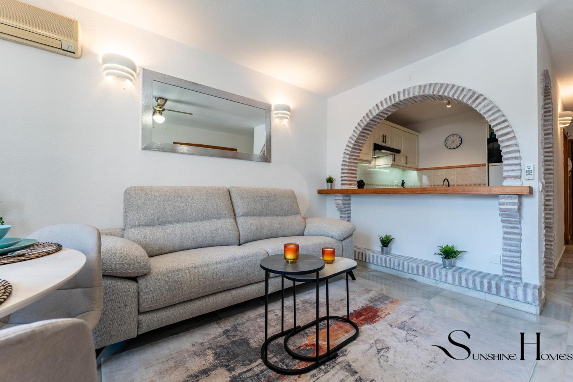 Poolside 2 Bedroom Retreat Apartment