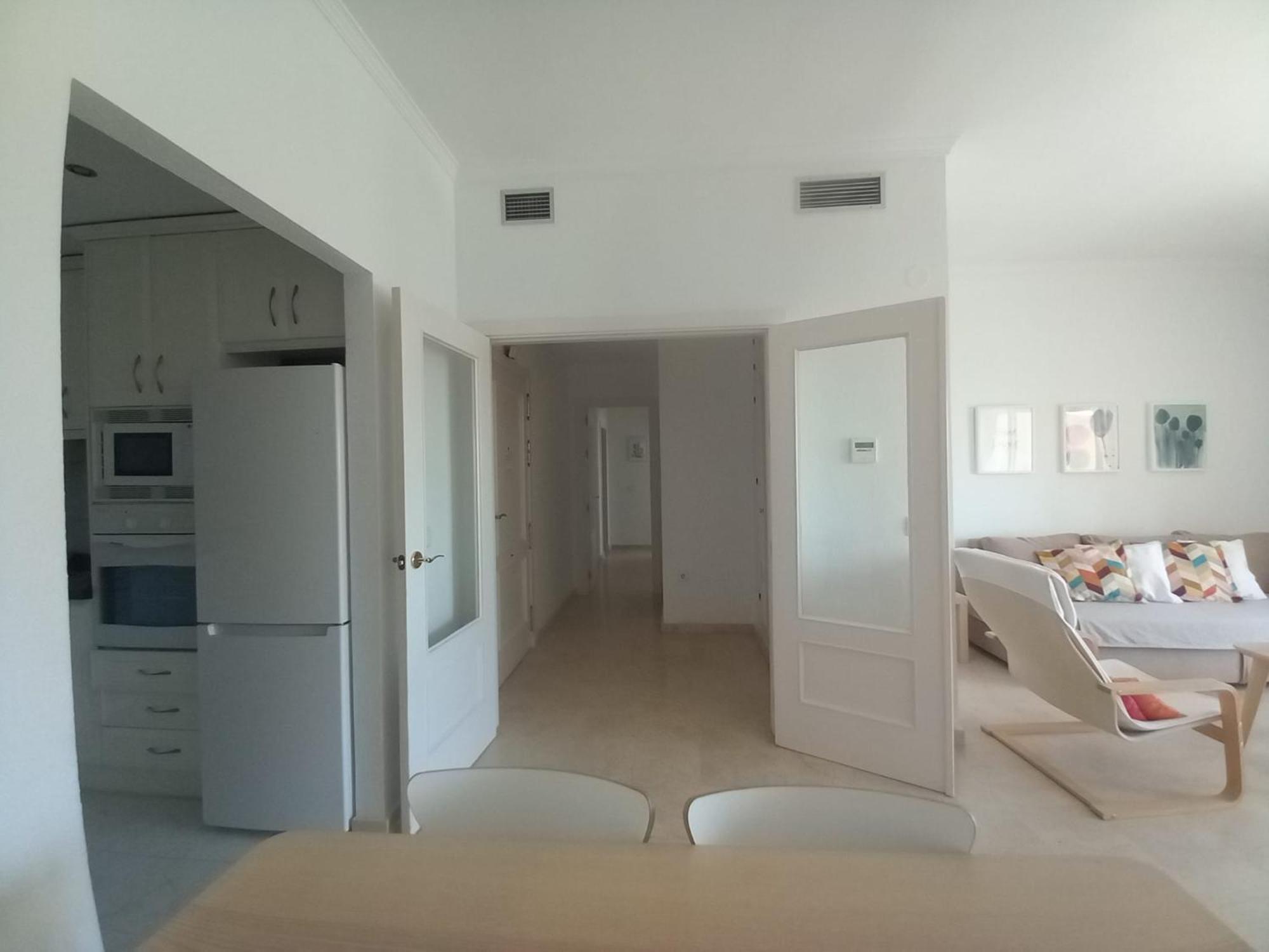 Terraza Vista: Amplio Moderno Con Vistas Exclusivas