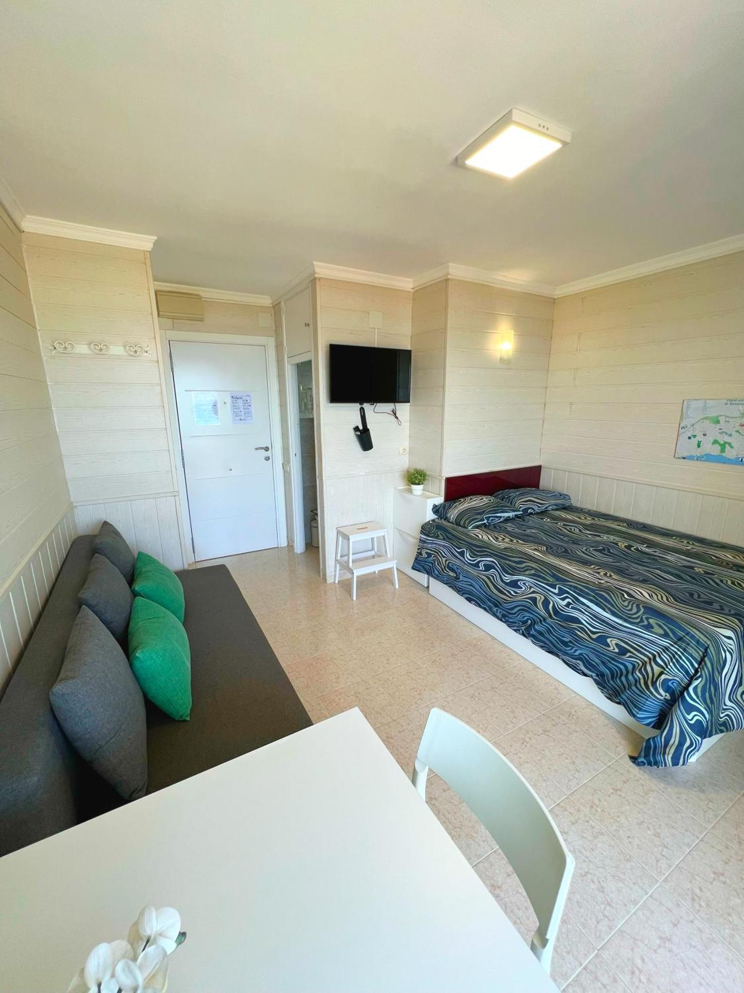 Naciones 1 Appartement *