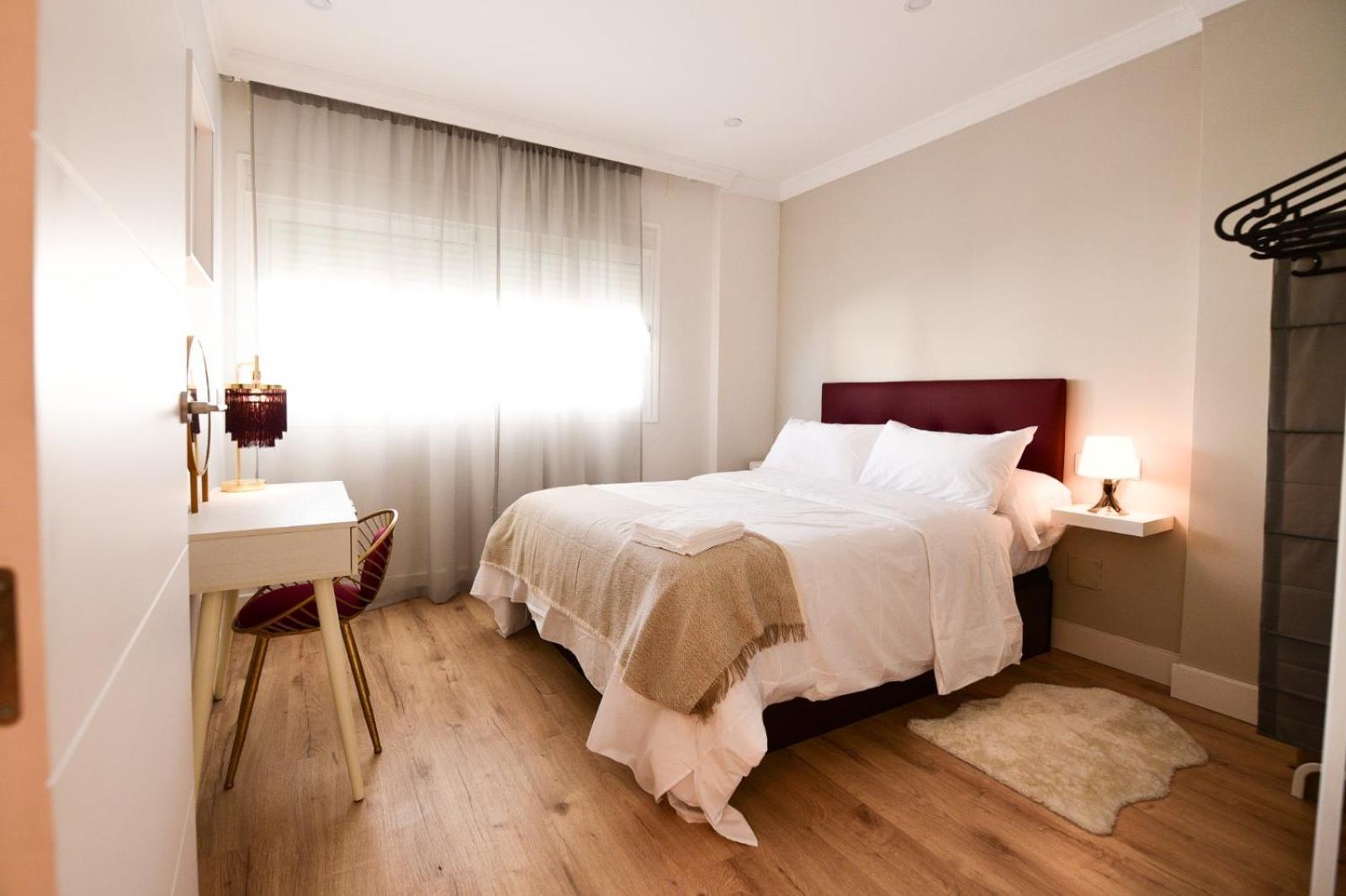 Apartment Fabuloso Apto 1-5 Personas Torrequebrada-benalmadena Piscina Terraza Parking Wi-fi Benalmádena