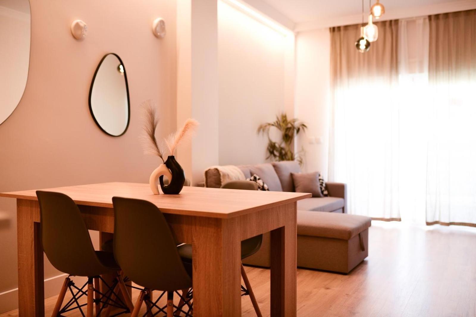 Apartment Fabuloso Apto 1-5 Personas Torrequebrada-benalmadena Piscina Terraza Parking Wi-fi