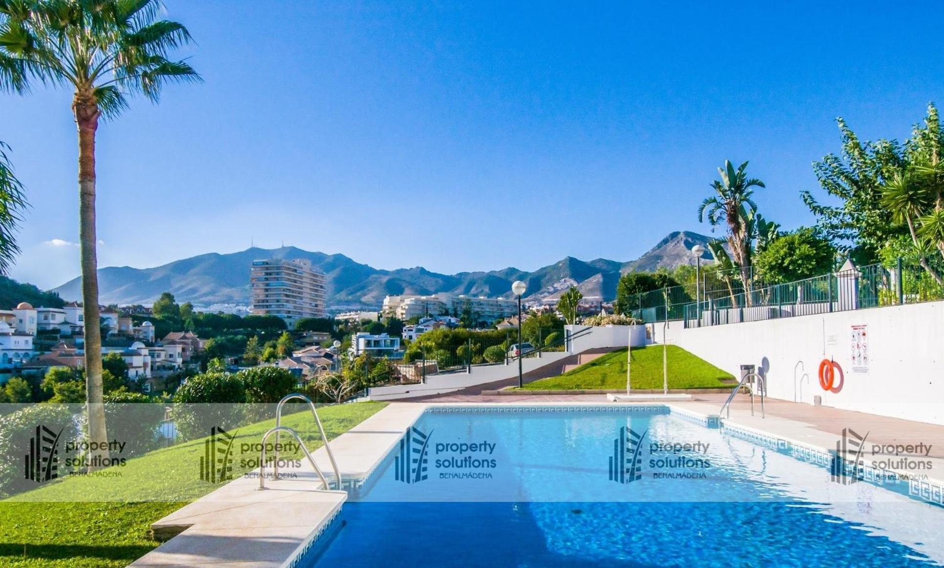 Lomas De Mena: Seaside Penthouse With Pool And Bbq Apartment Benalmadena