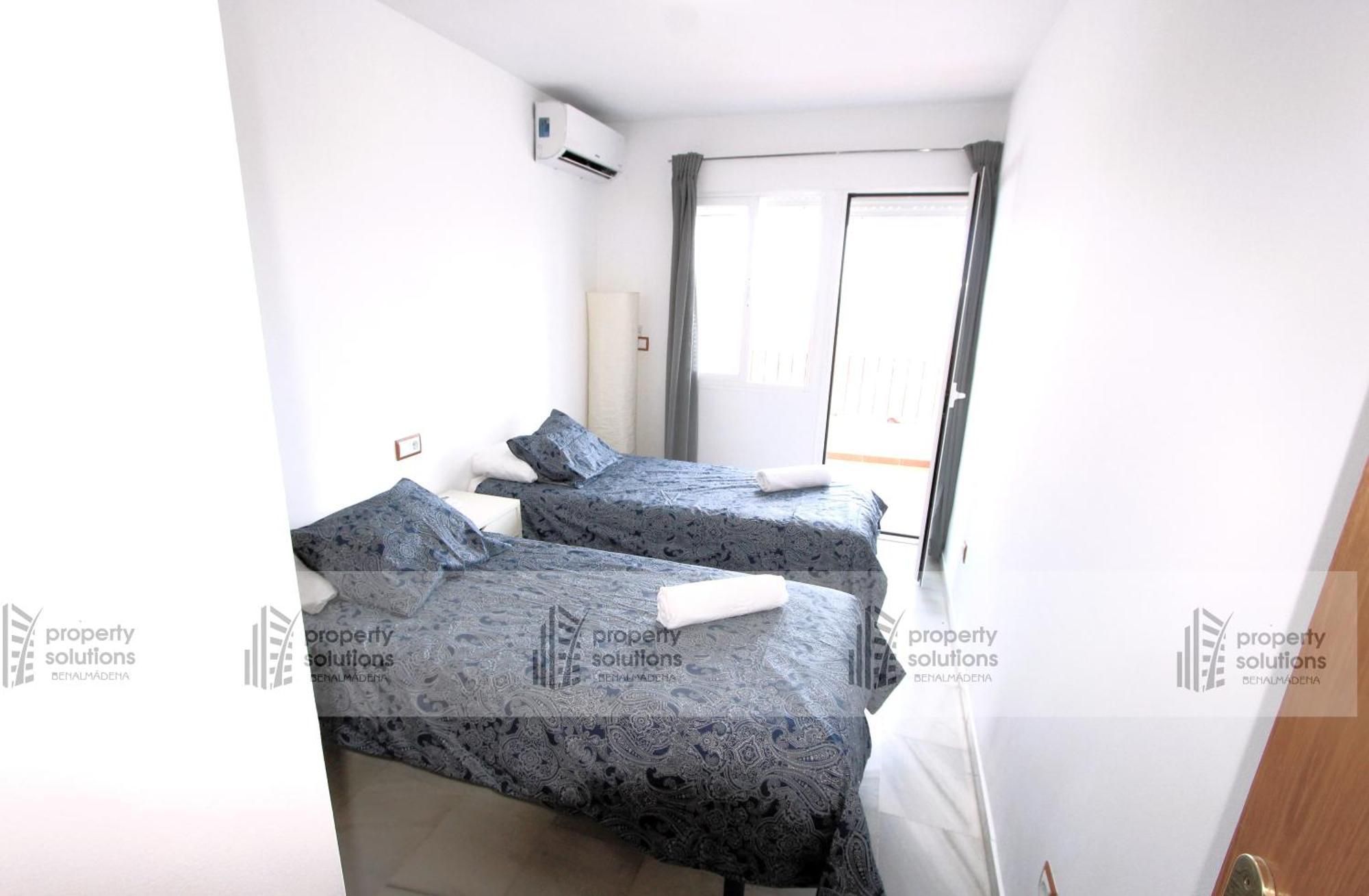 Lomas De Mena: Seaside Penthouse With Pool And Bbq Benalmadena