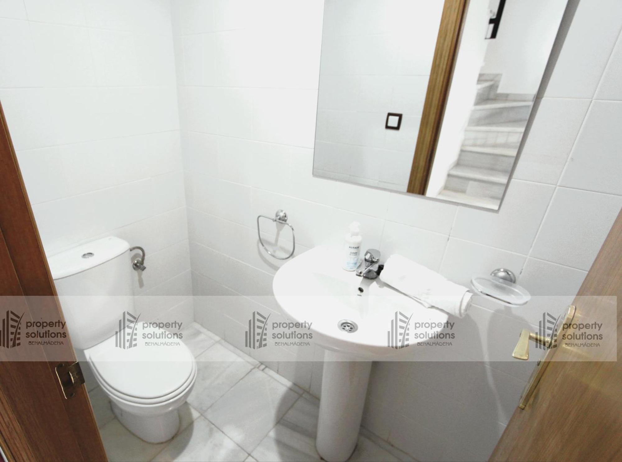 Apartment Lomas De Mena: Seaside Penthouse With Pool And Bbq Benalmadena