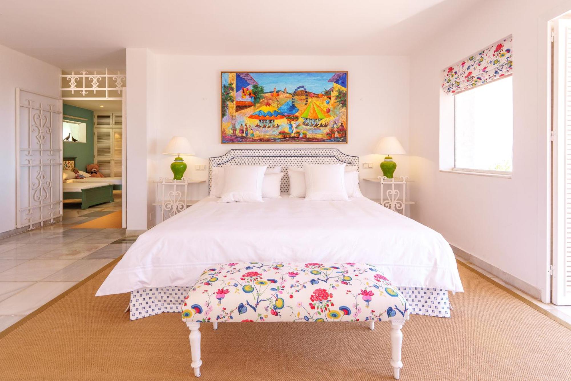 7,000 Sqm Luxurious With Panoramic Sea Views Multiple Gardens & Two Pools Villa