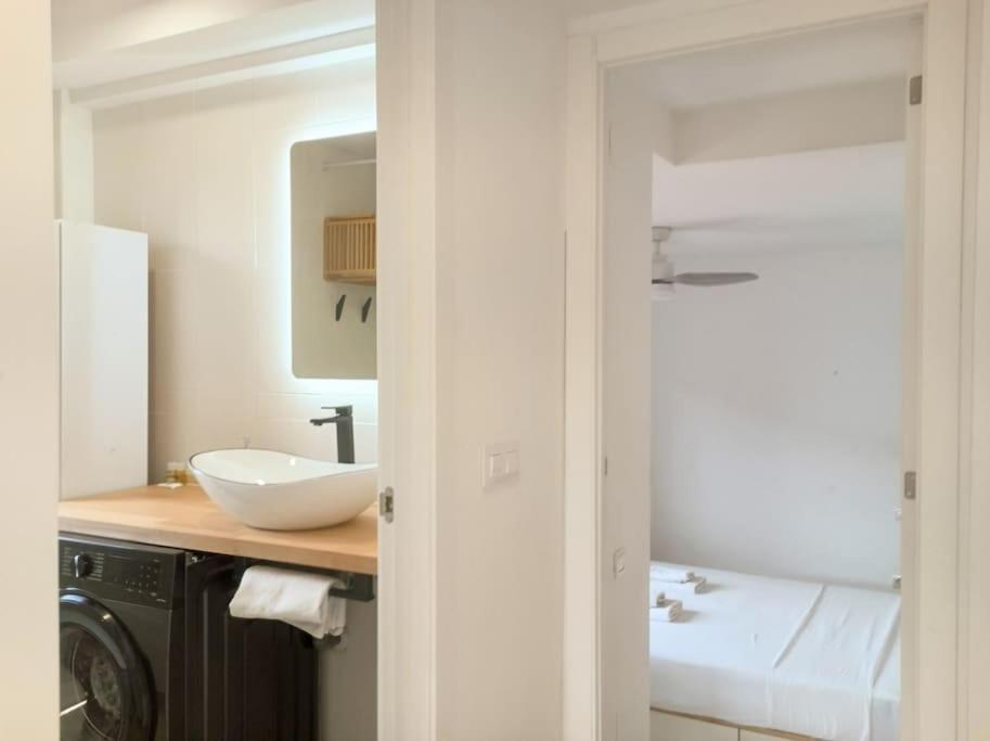 Ideal Getaway At Playa Carvajal, With Pool