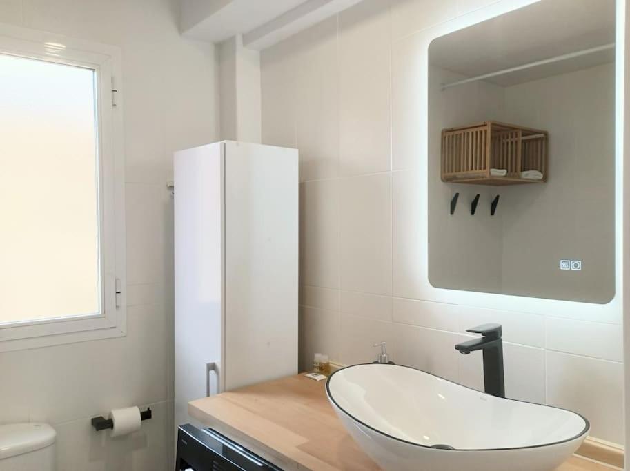 Apartment Ideal Getaway At Playa Carvajal, With Pool