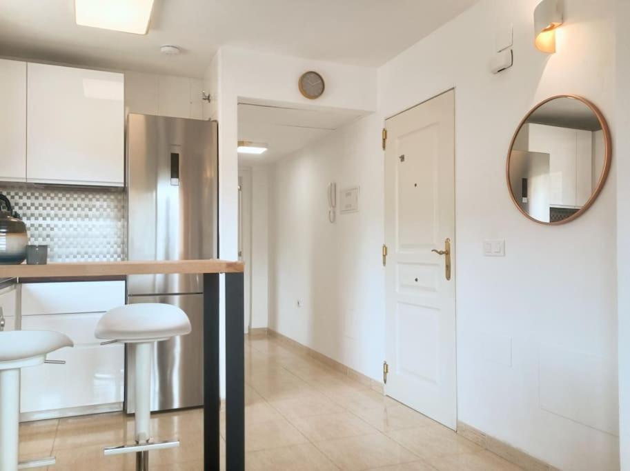 Ideal Getaway At Playa Carvajal, With Pool Apartment *