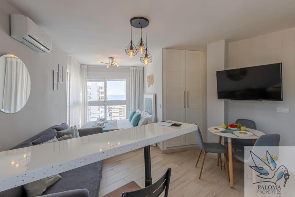 Apartment Wonderful On The Beachfront Benalmadena
