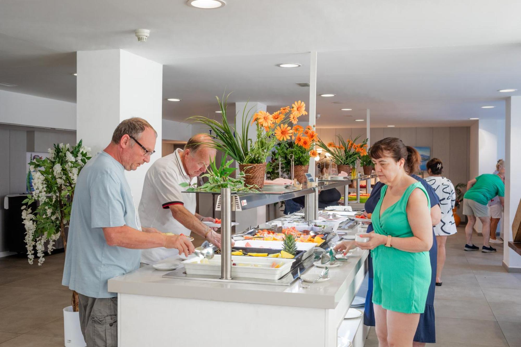 Alay - Adults Only Recommended 4* Benalmadena