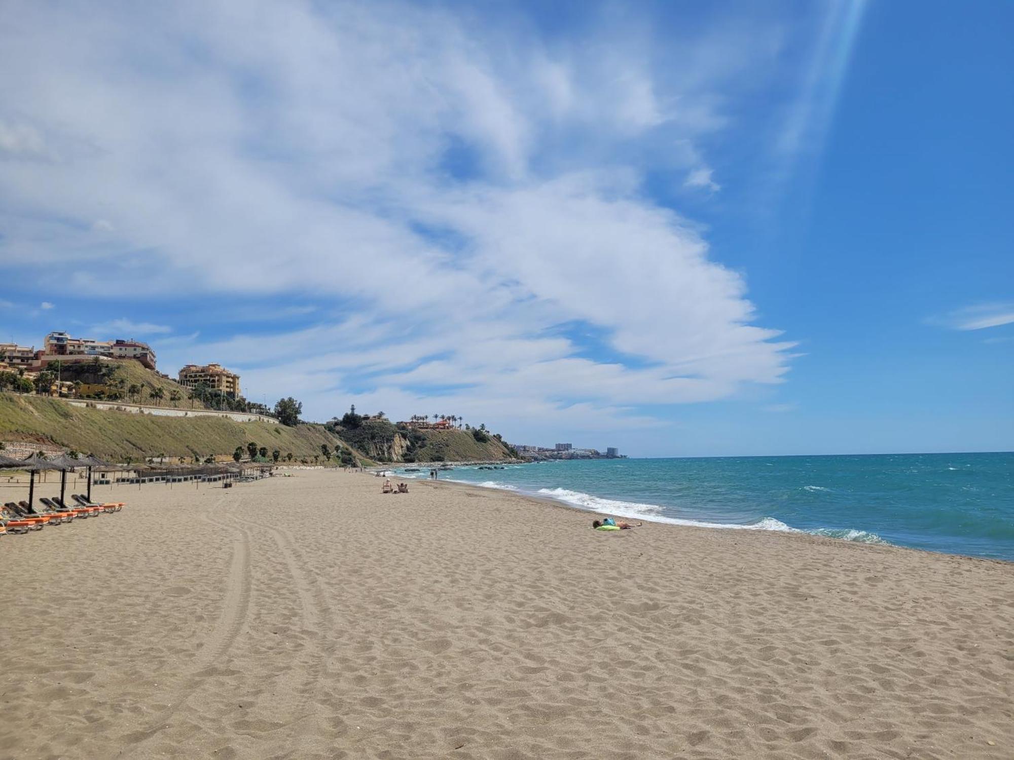 Ideal Getaway At Playa Carvajal, With Pool Apartment Benalmadena