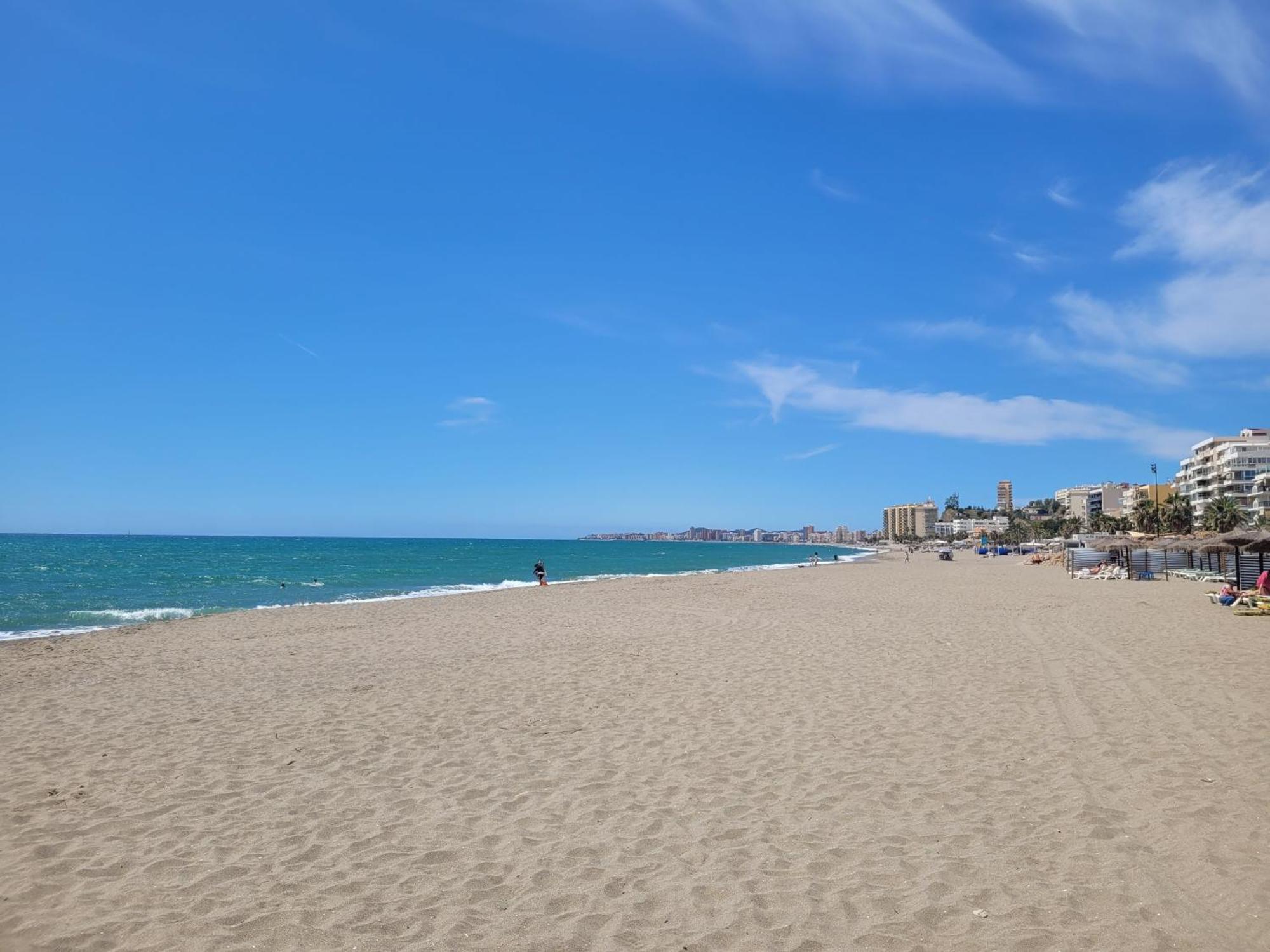 Apartment Ideal Getaway At Playa Carvajal, With Pool