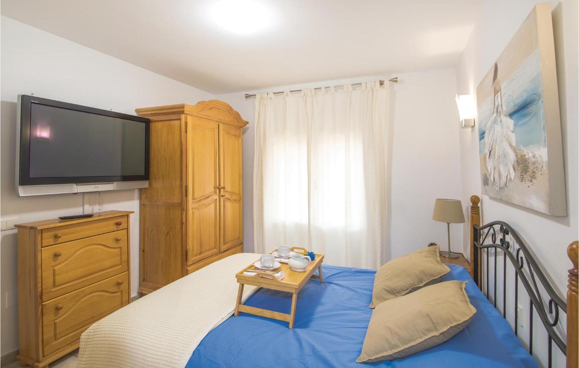 Amazing In Benalmdena With 7 Bedrooms, Wifi&outdoor Swimming Pool