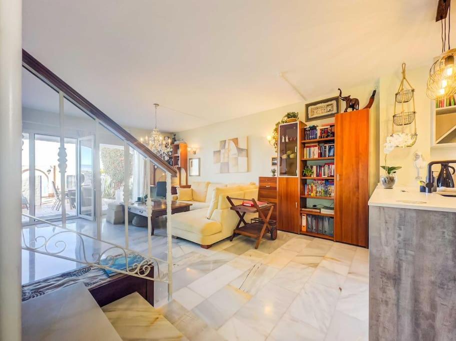Appartement 105 - Duplex With Views, Benalmádena