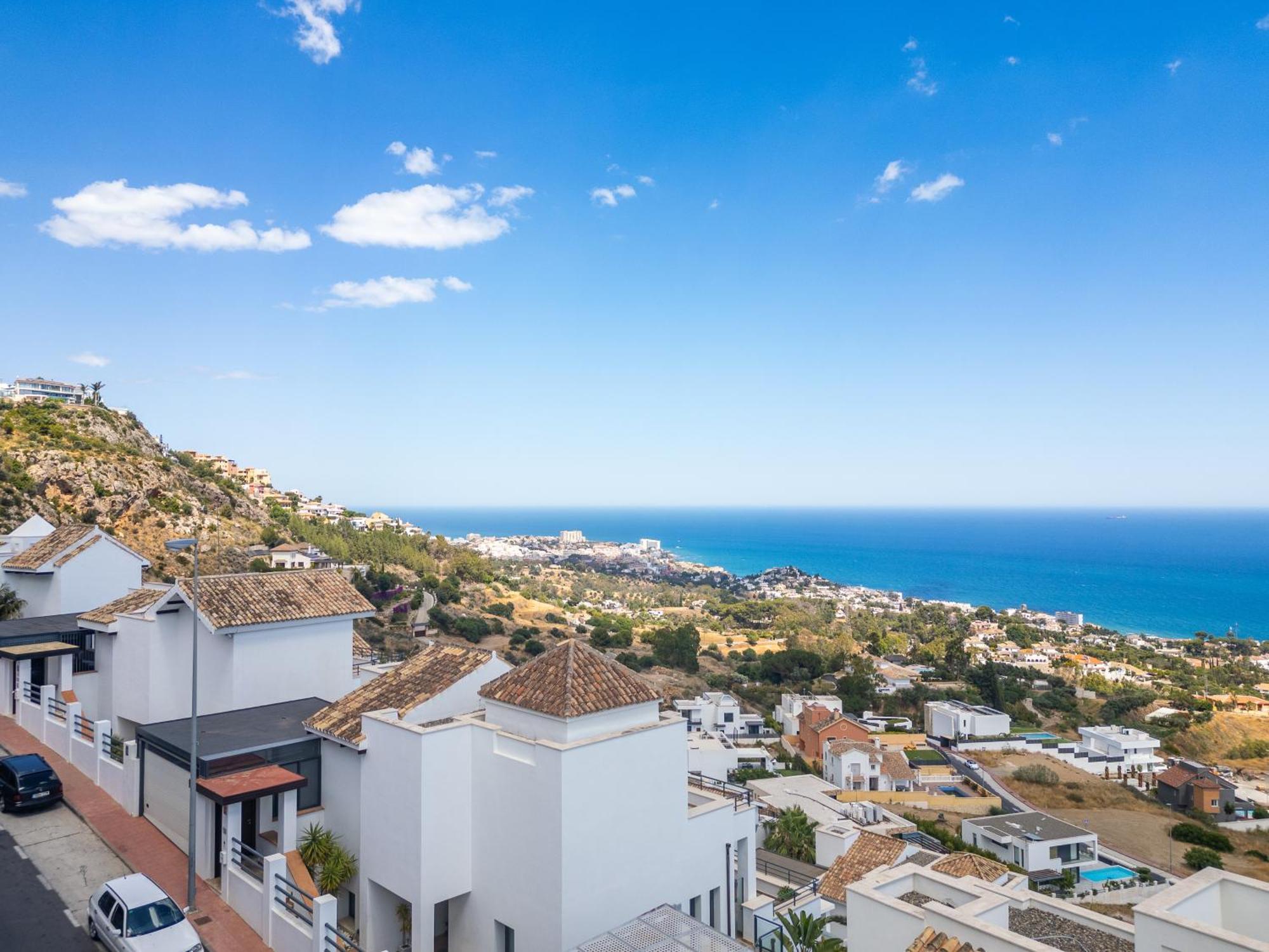 Apartamento Panoramic Sea View 4 Bedroom Stupa Duplex With Jacuzzi Benalmádena