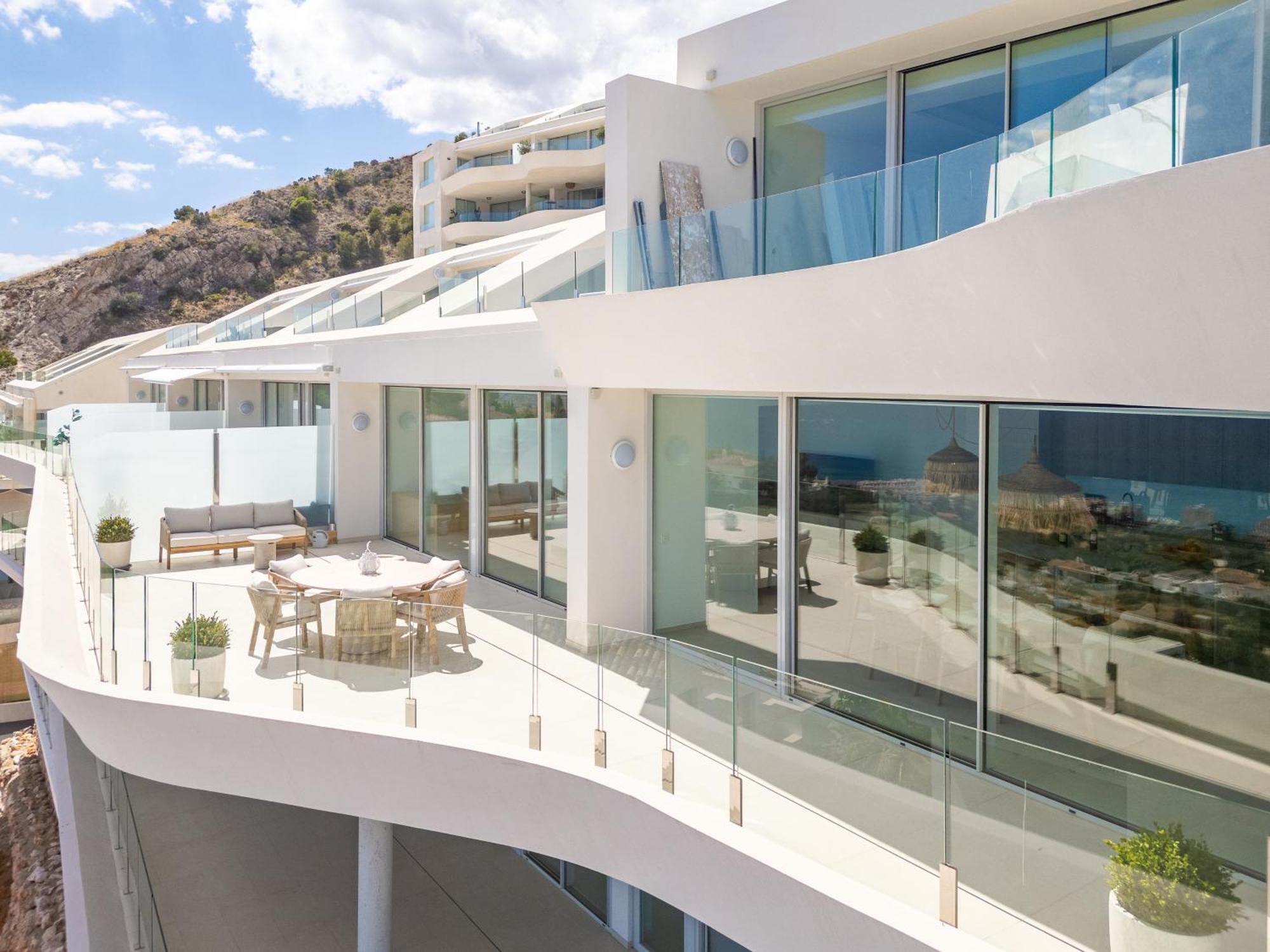 Panoramic Sea View 4 Bedroom Stupa Duplex With Jacuzzi Benalmádena