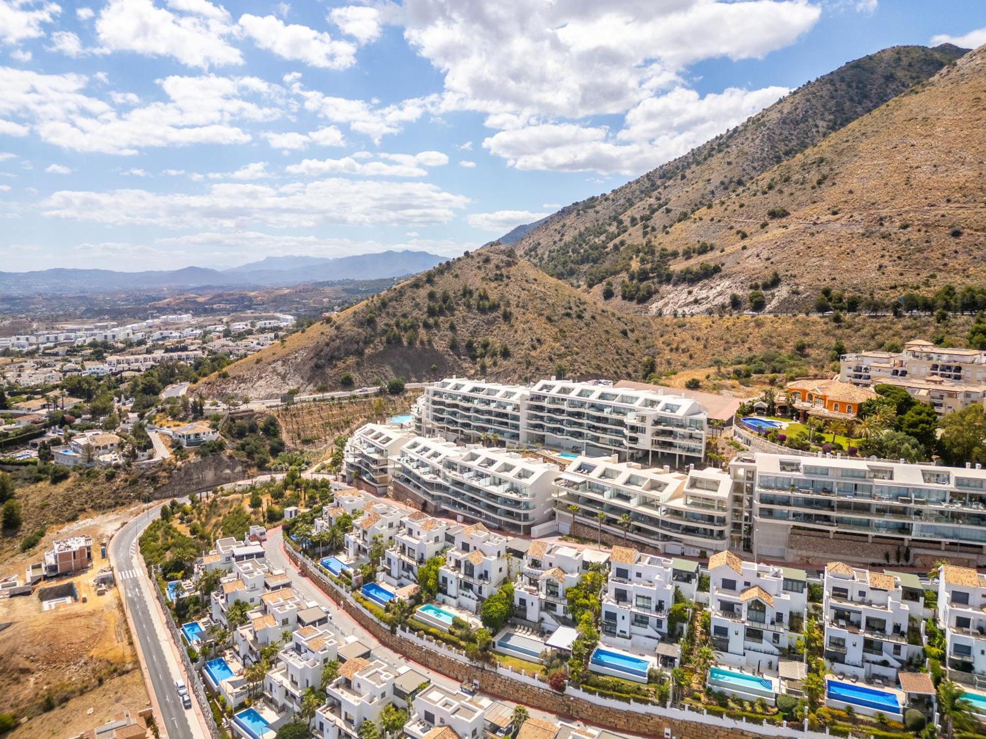 Panoramic Sea View 4 Bedroom Stupa Duplex With Jacuzzi * Benalmádena