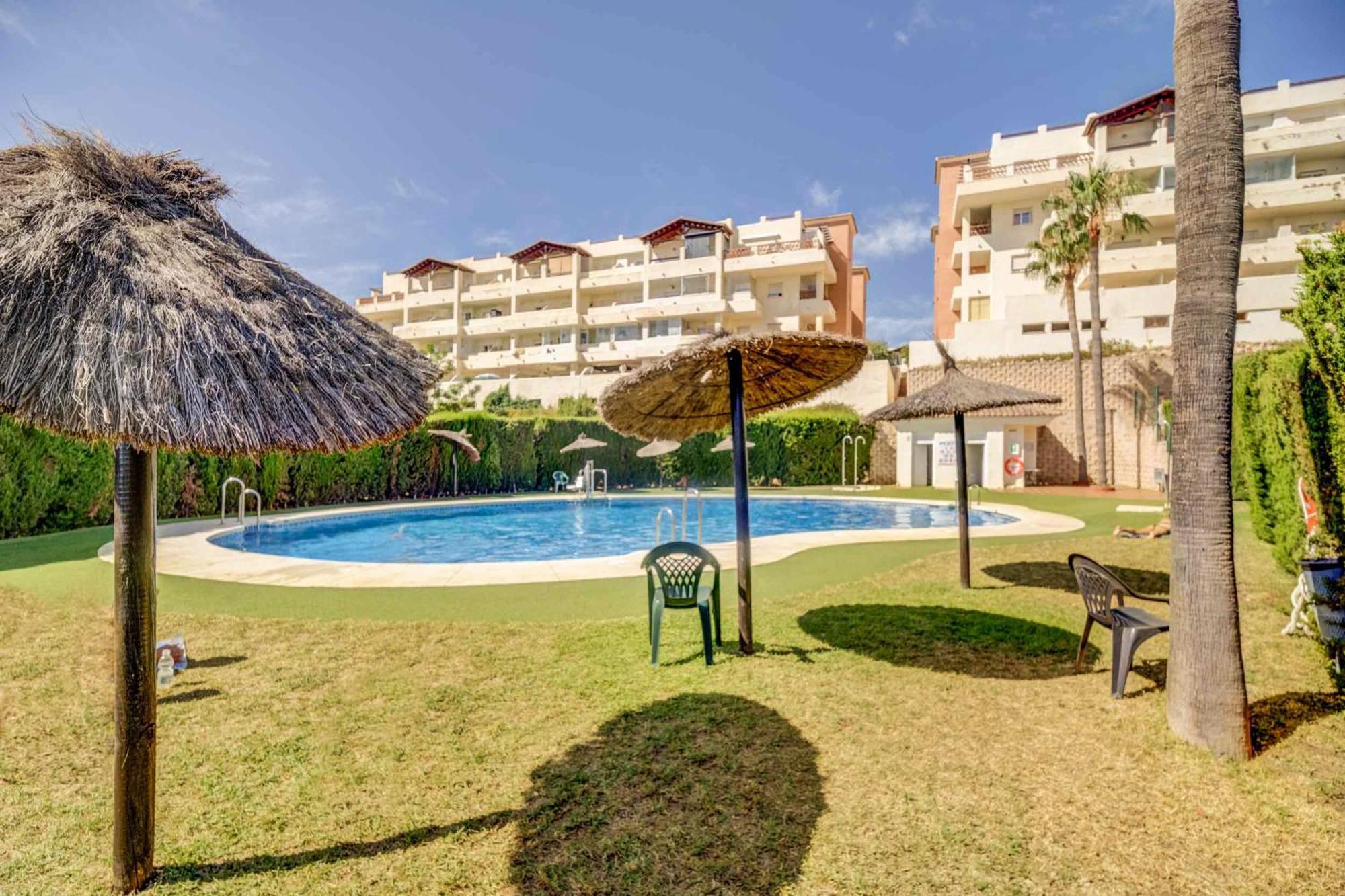 Apartment 116 - Penthouse With Views And Pool, 5min Away From Golf Course! Benalmadena