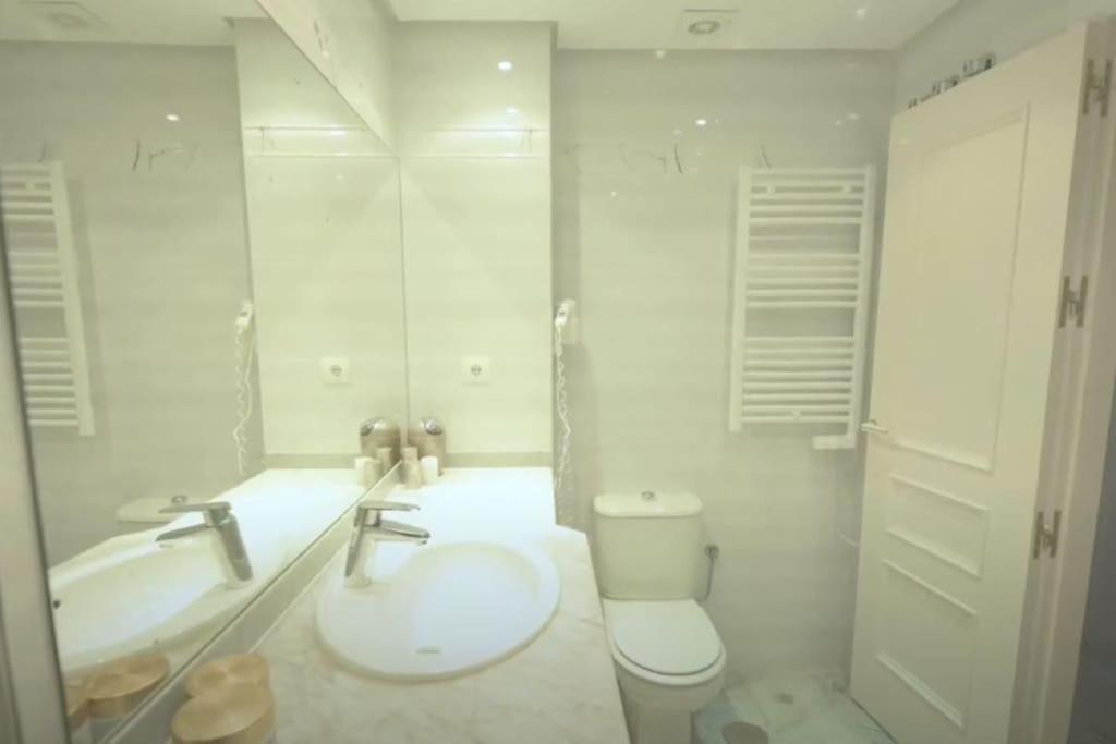 Unique With Rooftop Pool & Amazing Views Appartement