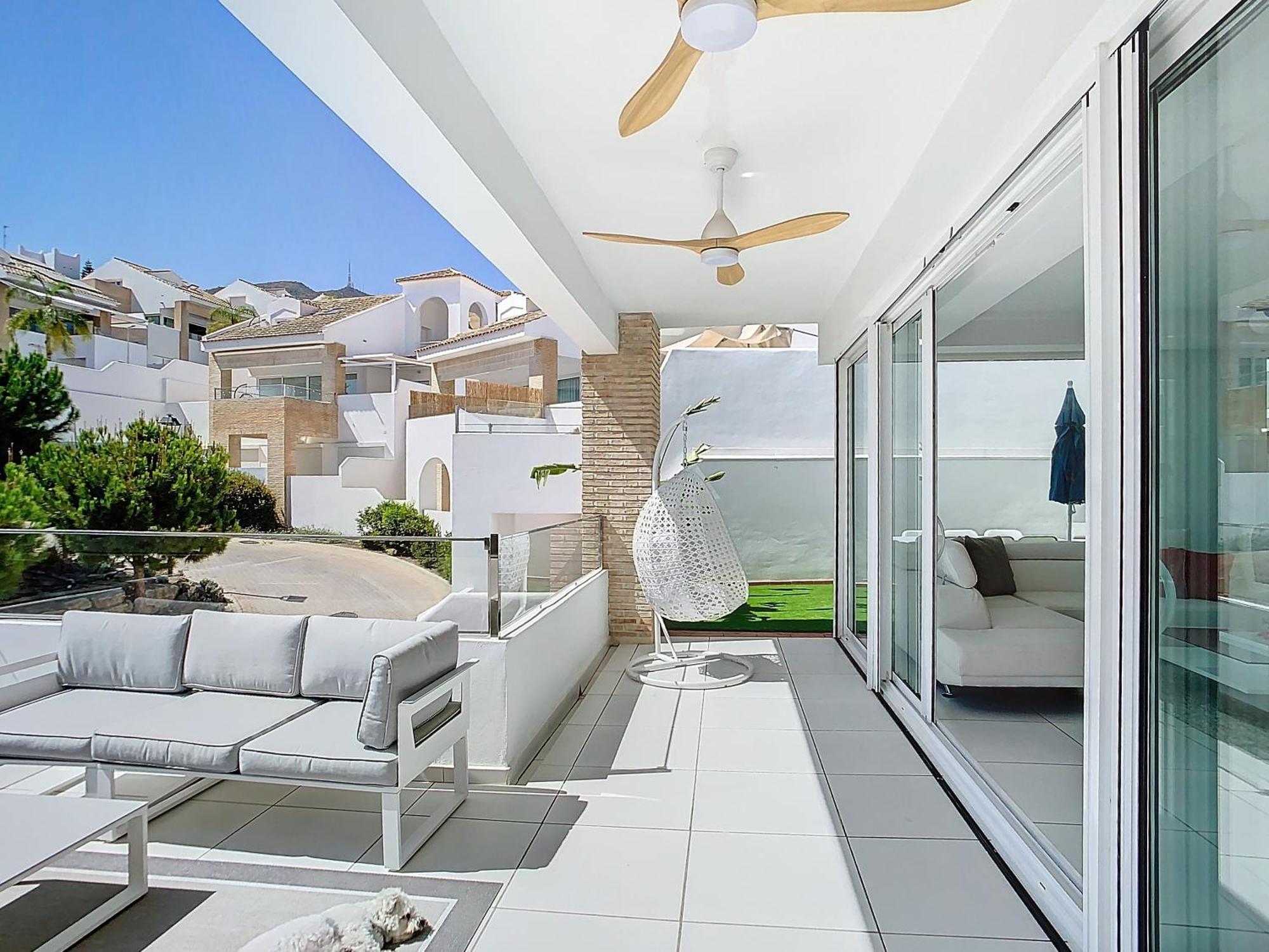 Chic Escape, 5 Modern *