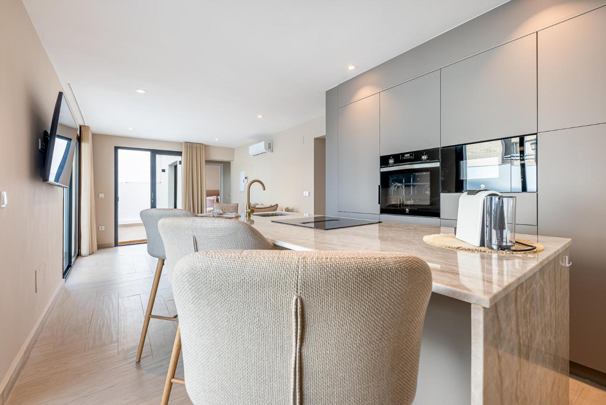Malaga Vacation Five Minutes From The Port Of Pool And Sun Apartment Benalmadena