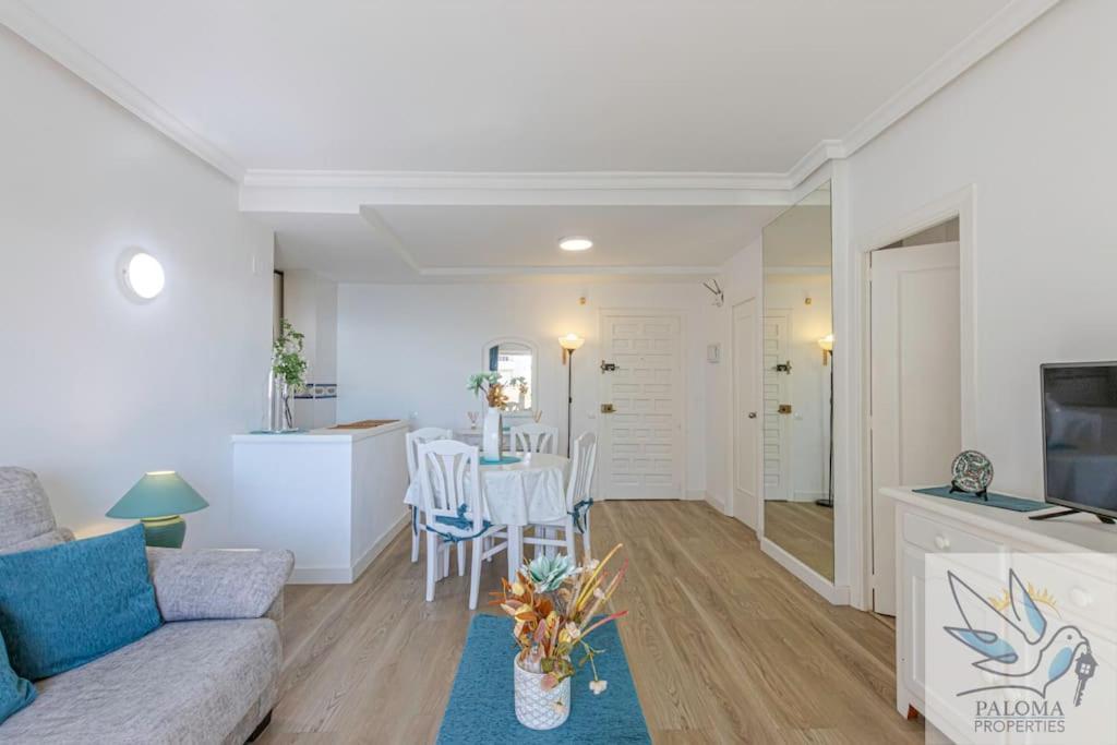 Bright 2 Bdr, With Sea Views, Benalbeach Apartment Benalmadena