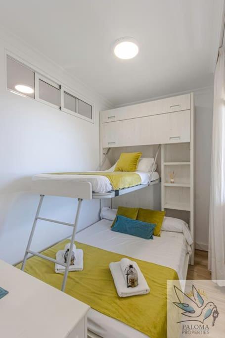 Bright 2 Bdr, With Sea Views, Benalbeach