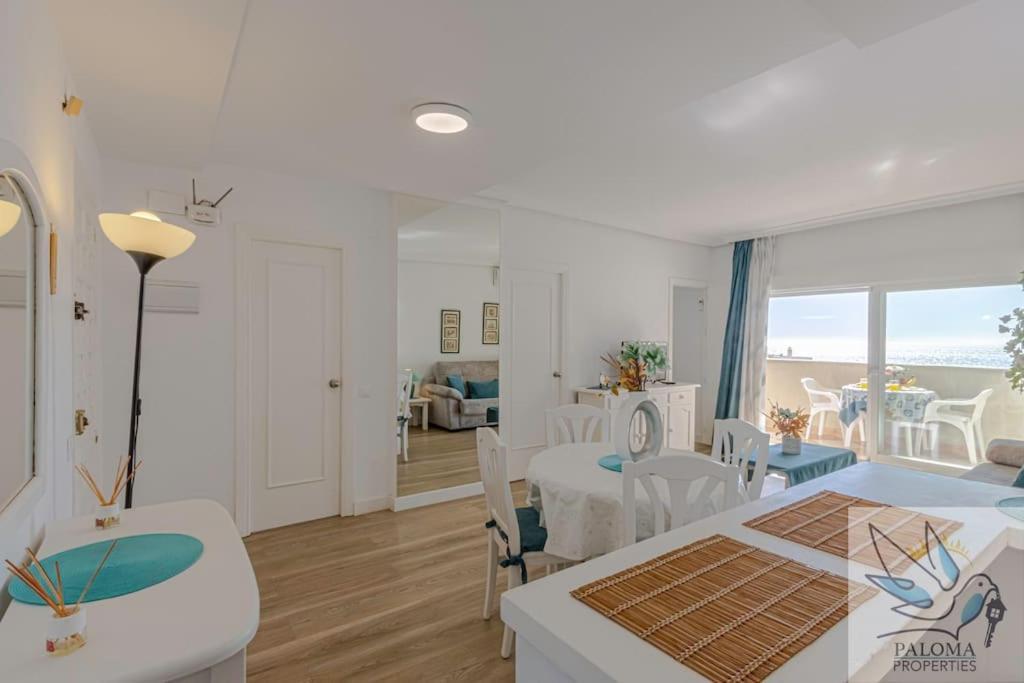 Apartment Bright 2 Bdr, With Sea Views, Benalbeach Benalmadena