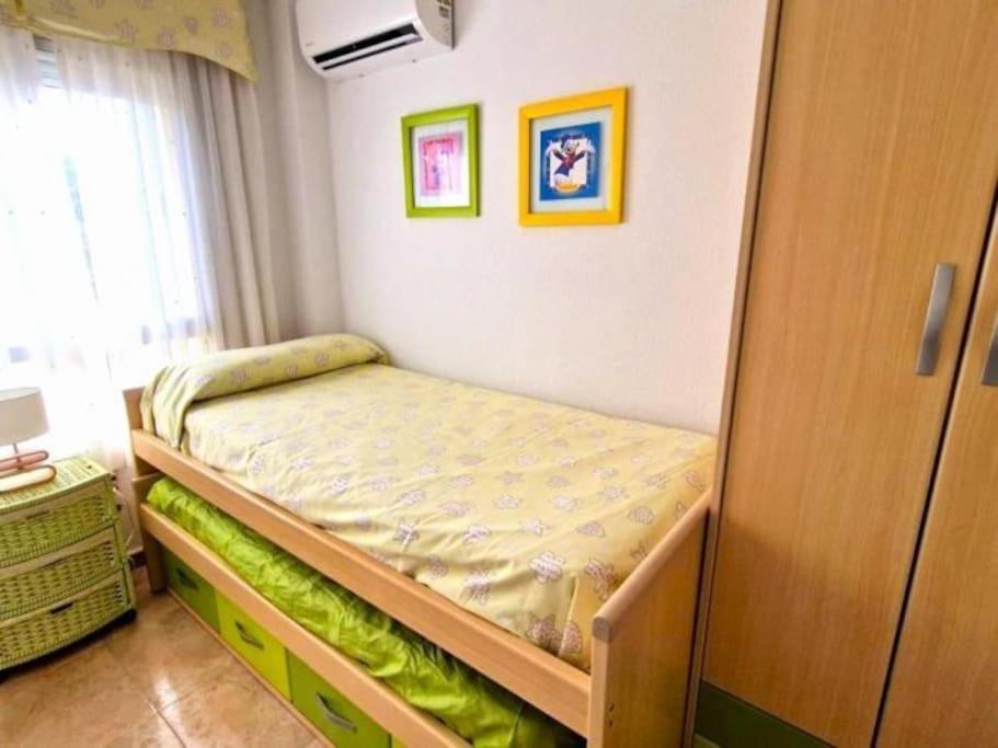 3 Bed Av Corbusier Apartment *