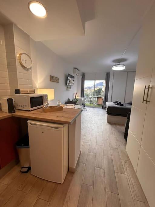 Estudio Con Vistas Al Mar, Piscinas, Recepcion 24 Hs Apartment