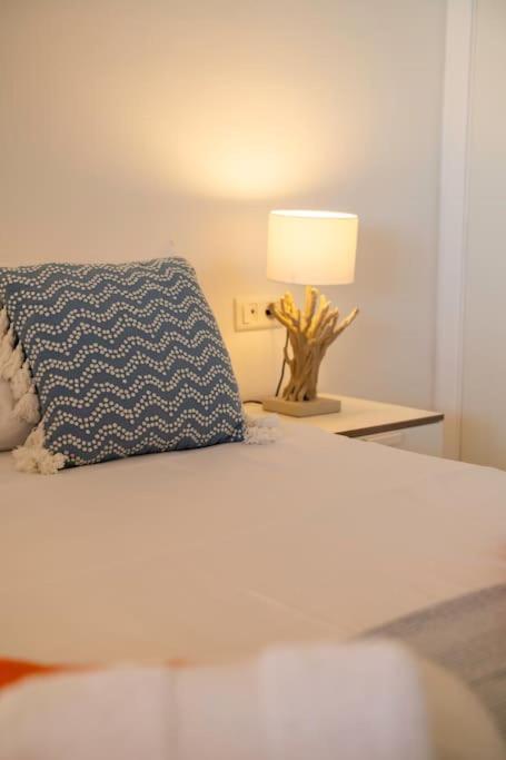 2 Bed Apartment, Big Terrace, Pool, Views + Beach! Benalmádena