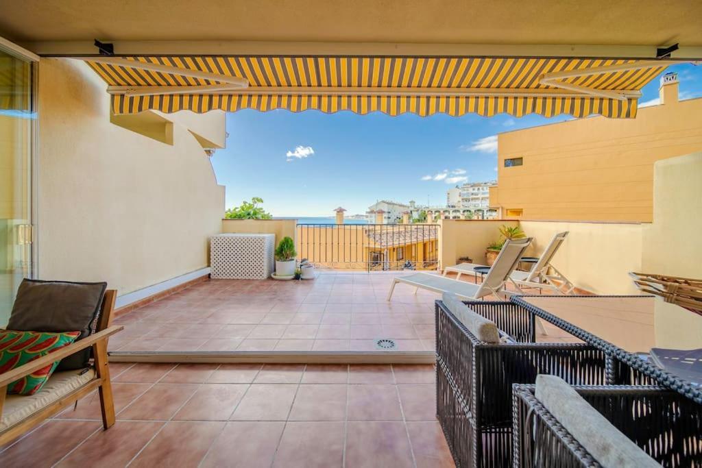 2 Bed Apartment, Big Terrace, Pool, Views + Beach! Appartement *