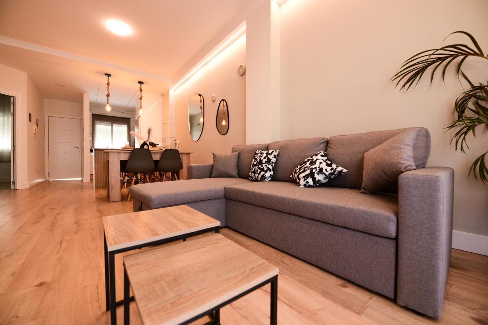 Familiar A Pasos De La Playa Torrequebrada Appartement Benalmádena