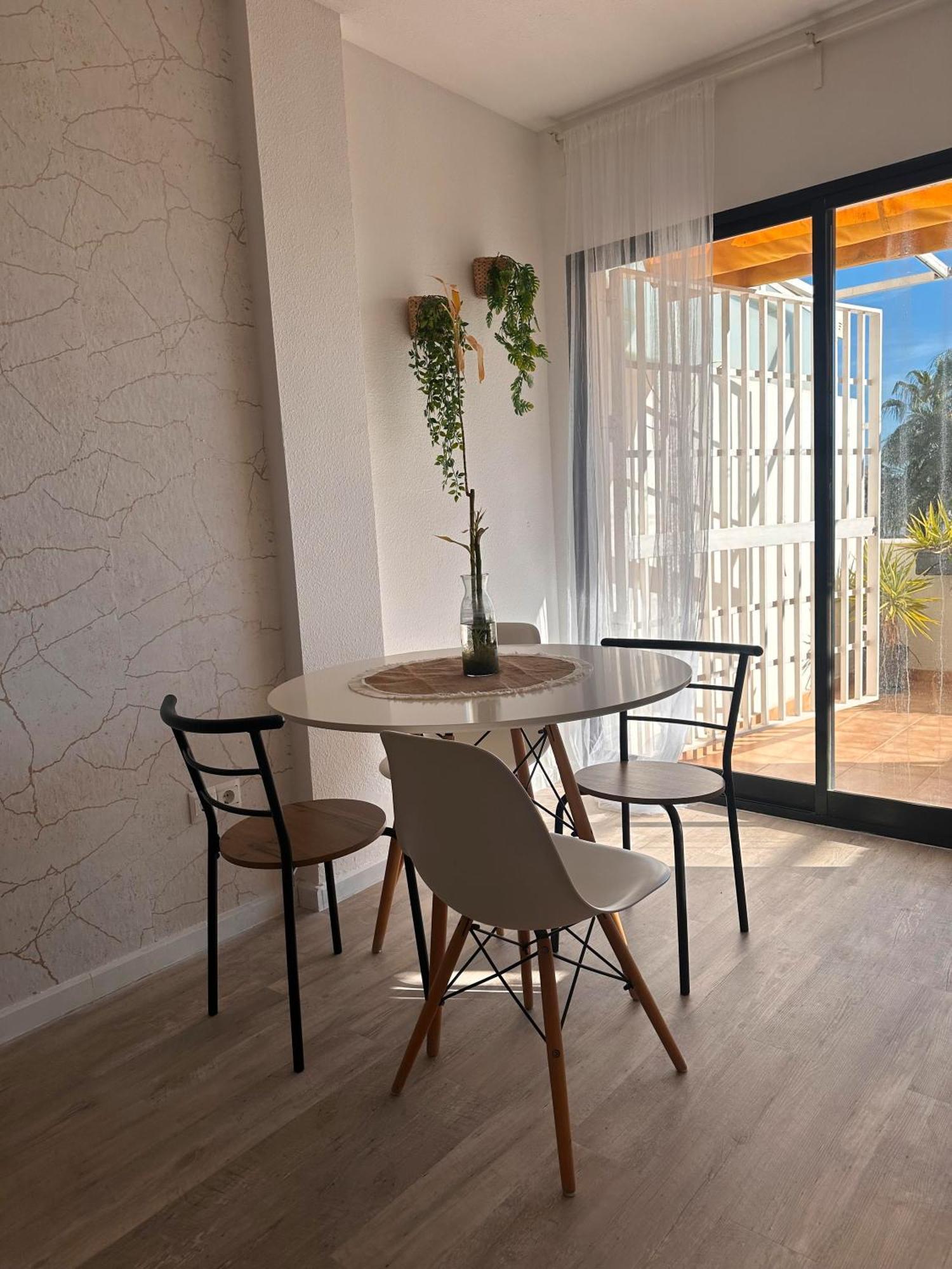 Apartment Right On The Benalmádena