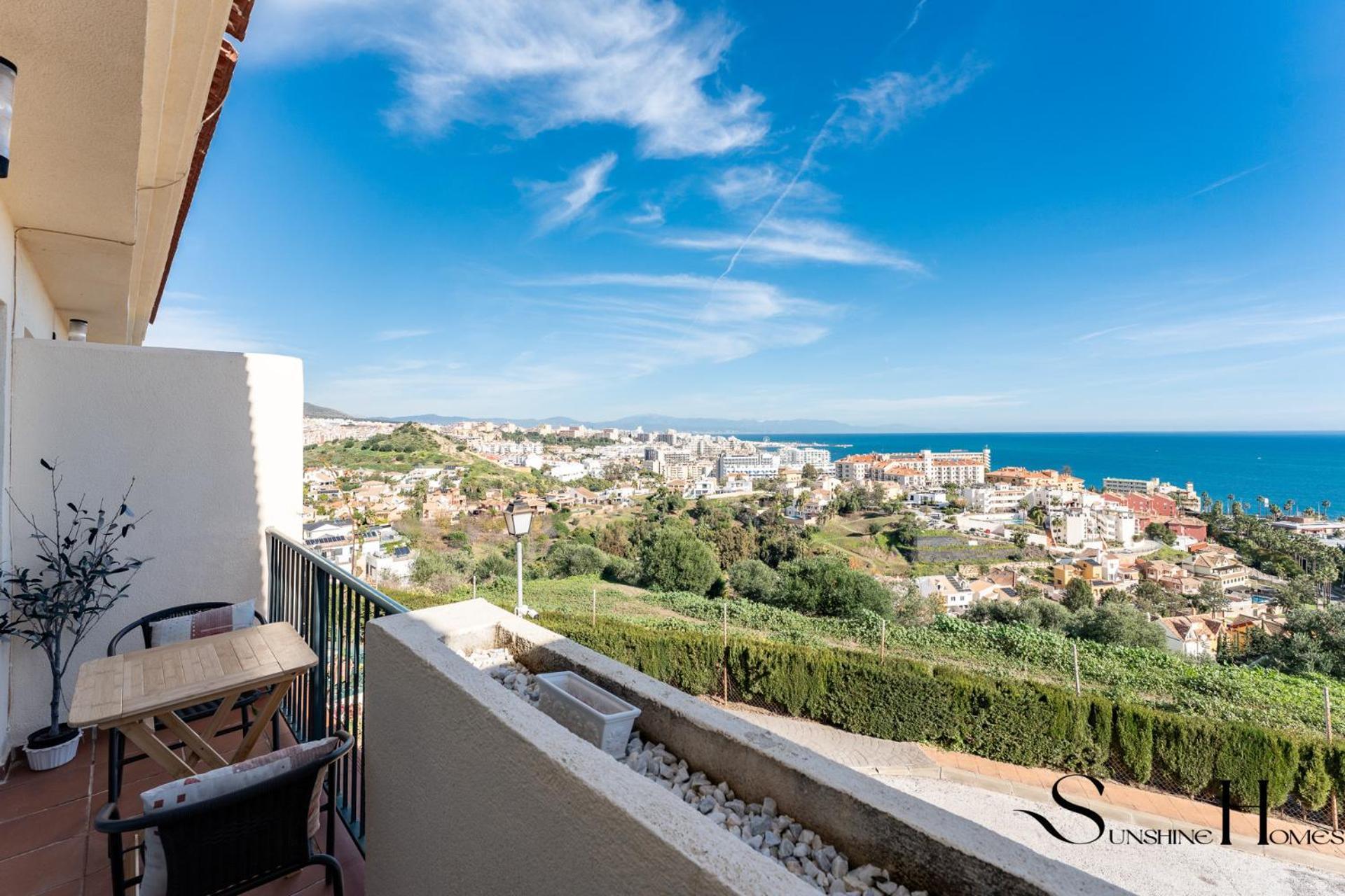 Holiday home 3-bed Seaview Escape, Pool, Garage, 4 Terraces