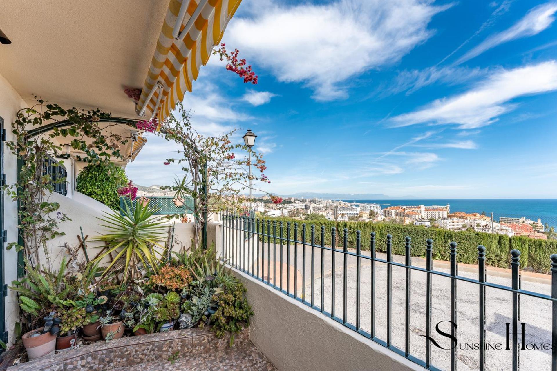 Holiday home 3-bed Seaview Escape, Pool, Garage, 4 Terraces