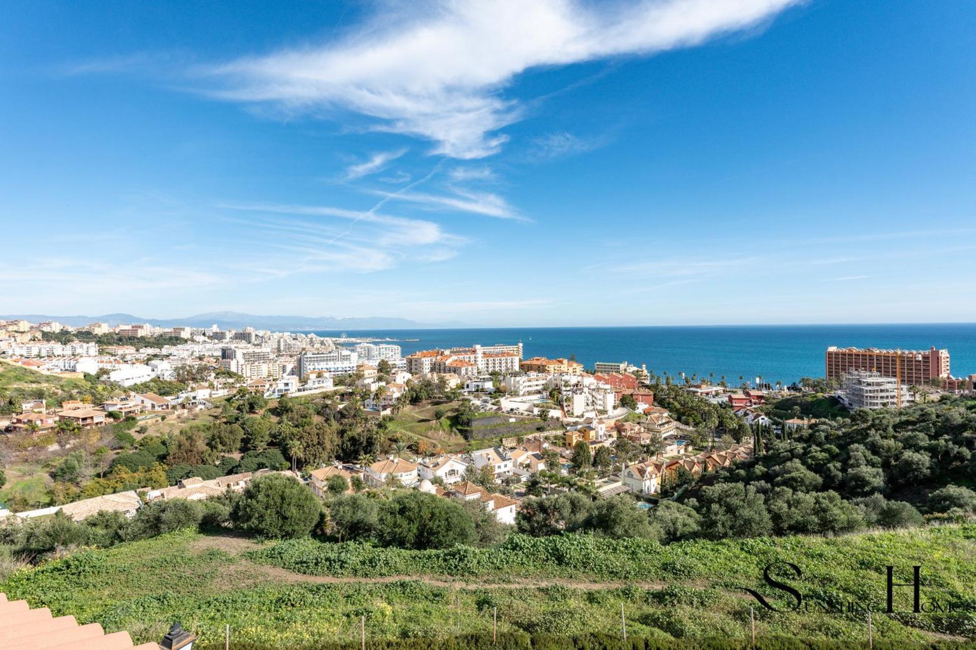Holiday home 3-bed Seaview Escape, Pool, Garage, 4 Terraces