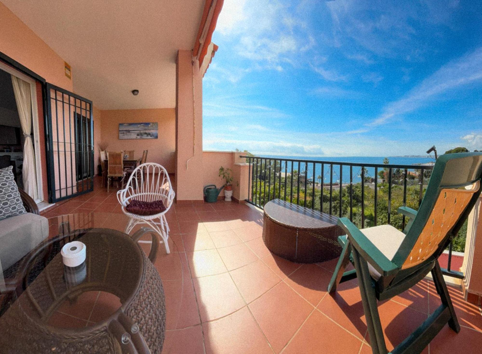 Sunny House At The Infinity Pool Shared Holiday home