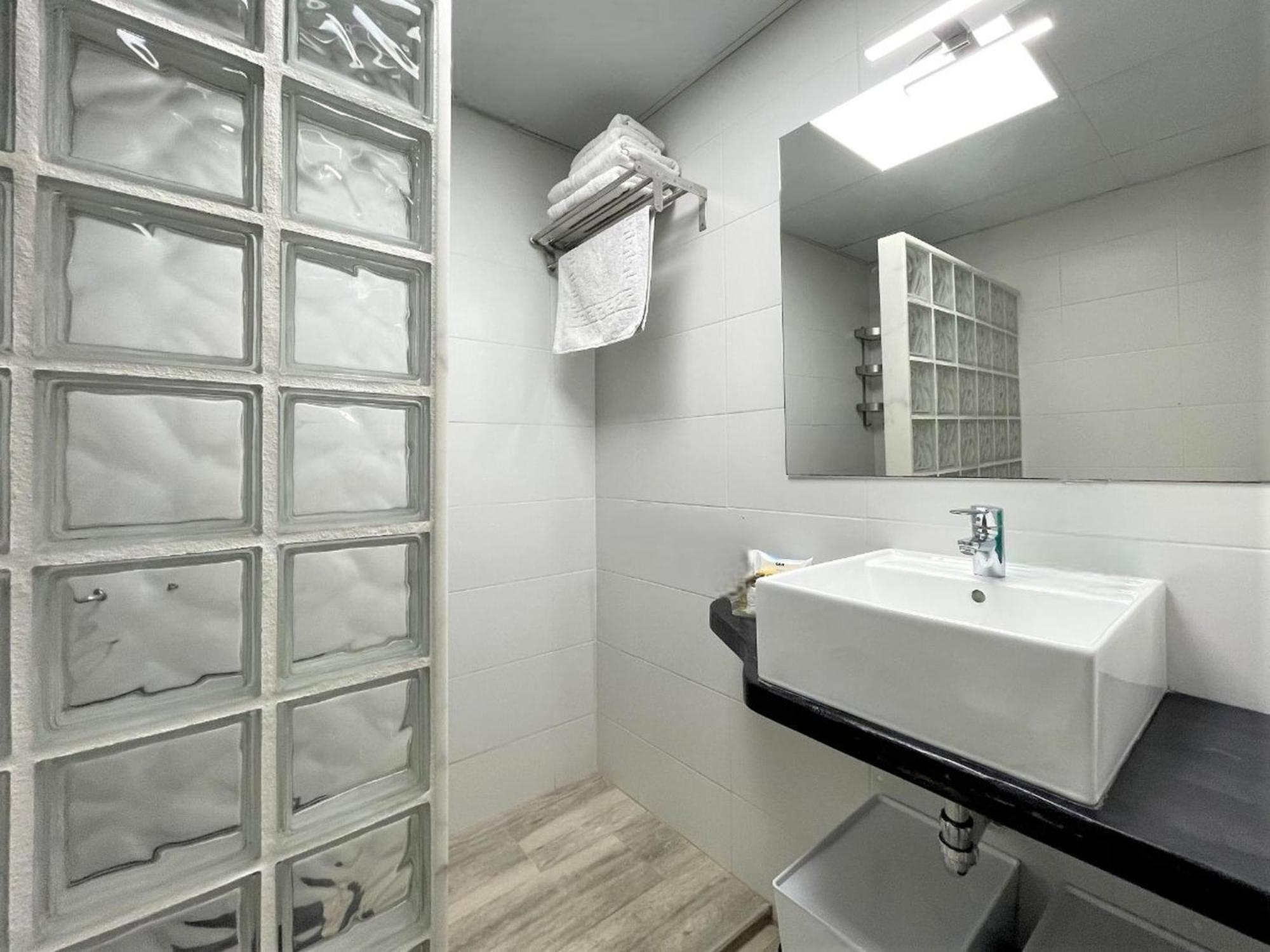 Appartement With And Garden Views *
