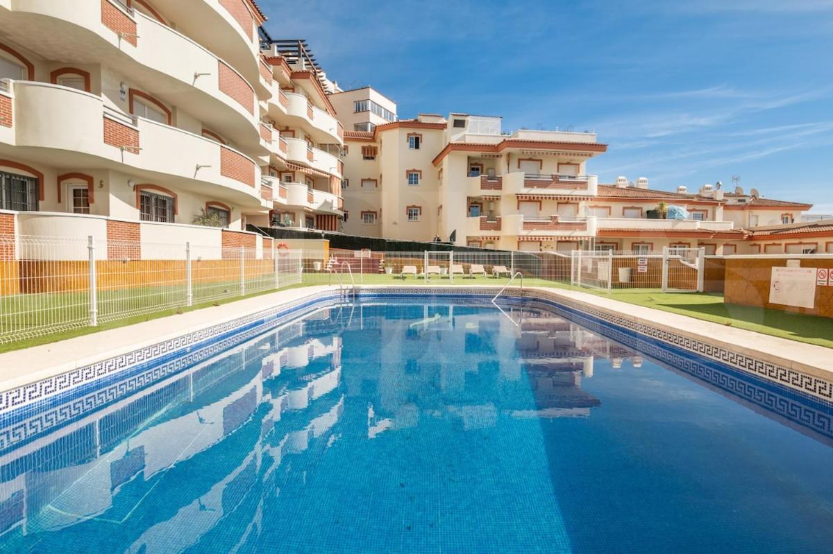 Cozy Getaway With Pool, Close To The By Rems Benalmadena