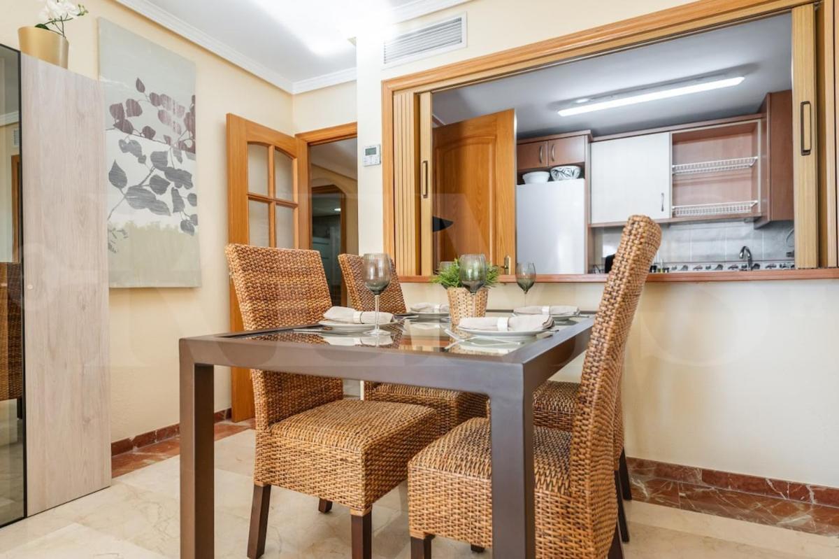 Cozy Getaway With Pool, Close To The By Rems * Benalmadena