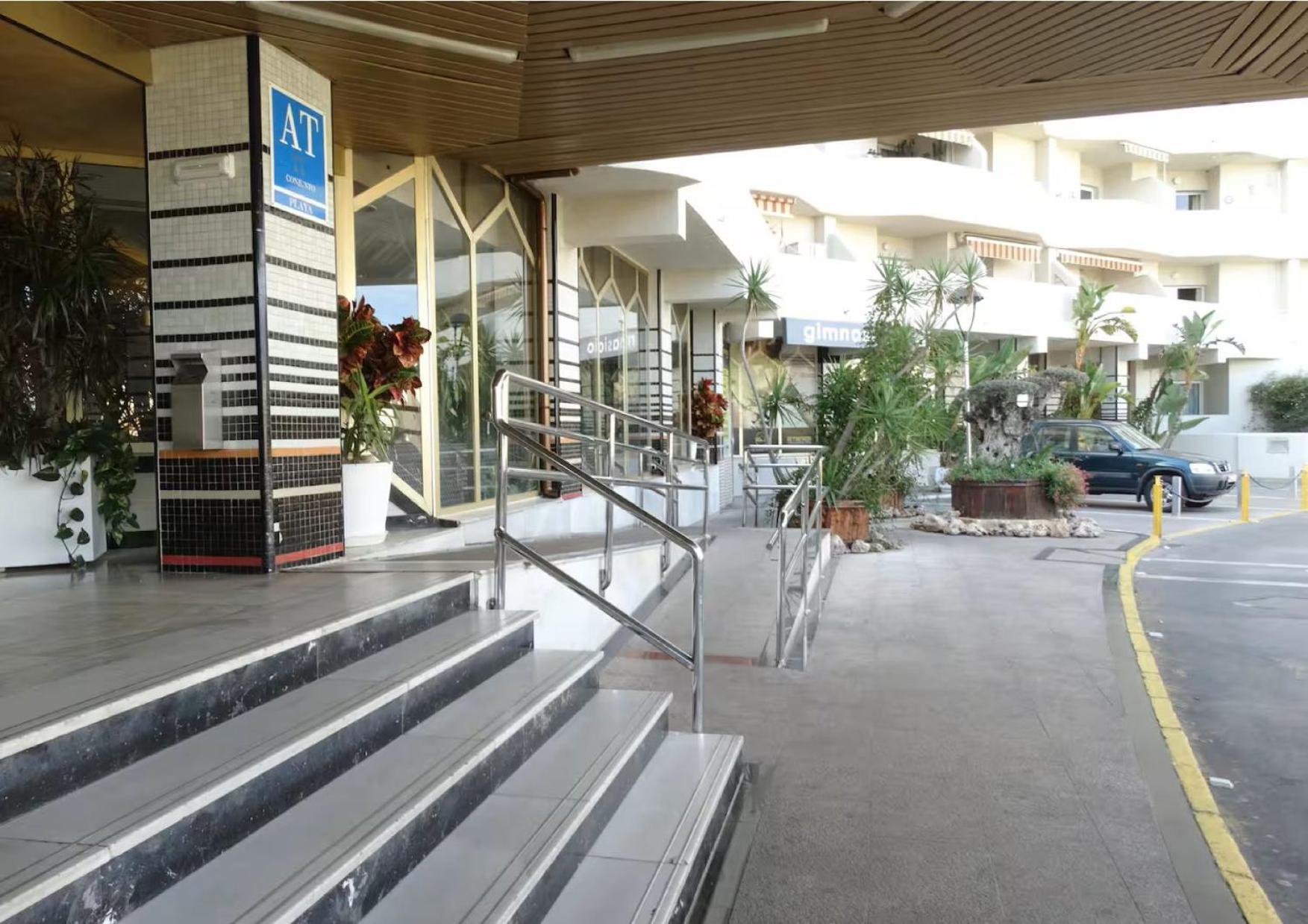 Benalbeach!! First Line & Pools Apartamento Benalmádena