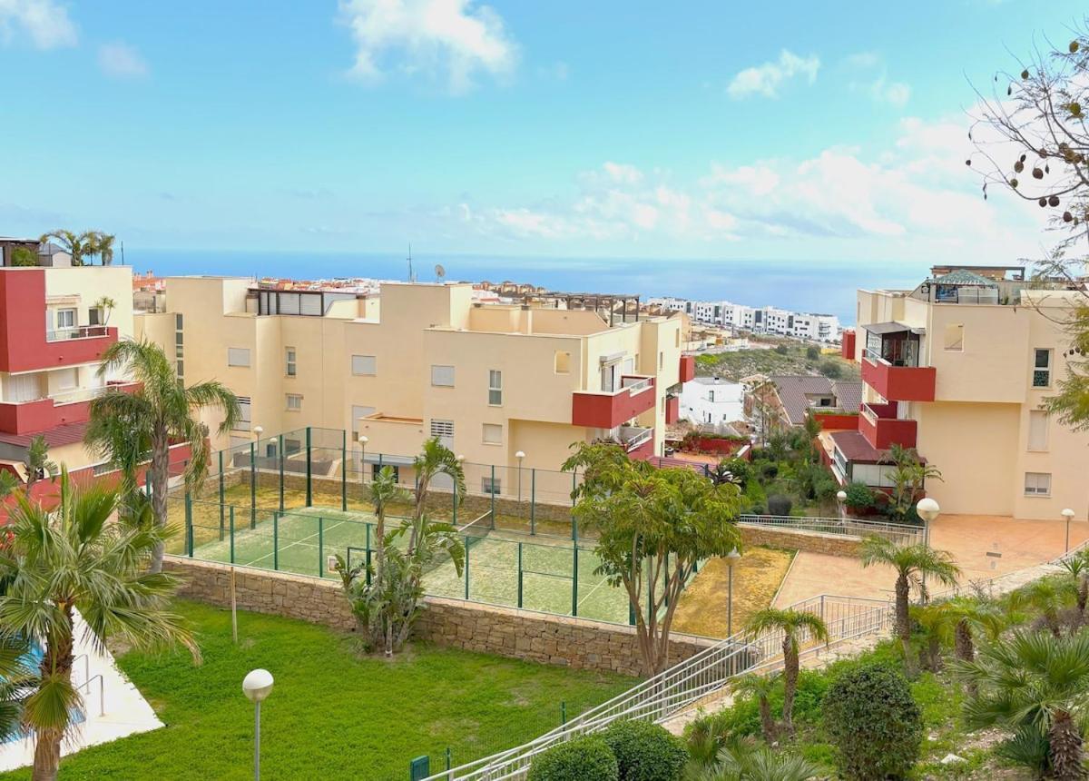Evans Realty Bt Atico Con Garaje & Piscinas & Padel Apartment *