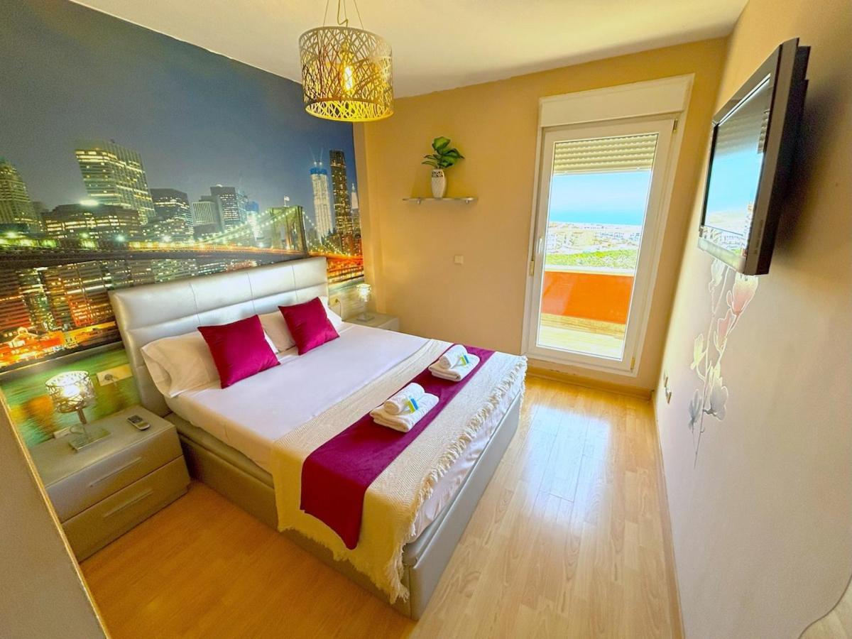 Evans Realty Bt Atico Con Garaje & Piscinas & Padel Apartment *