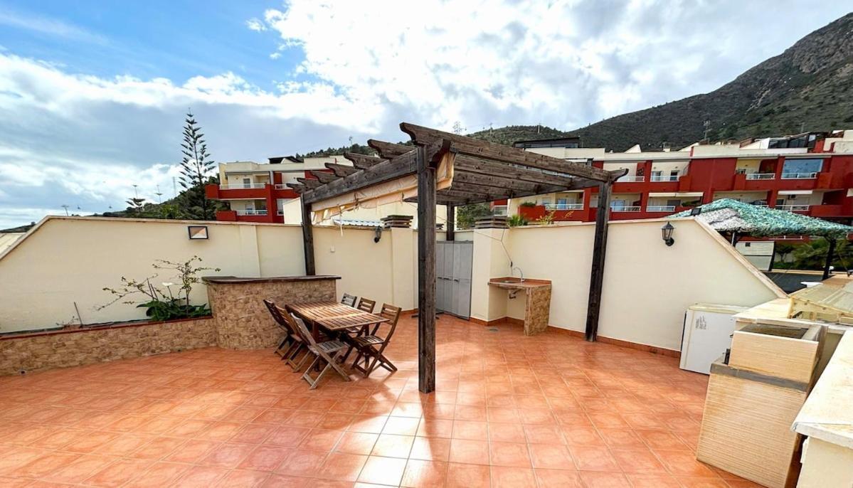Evans Realty Bt Atico Con Garaje & Piscinas & Padel