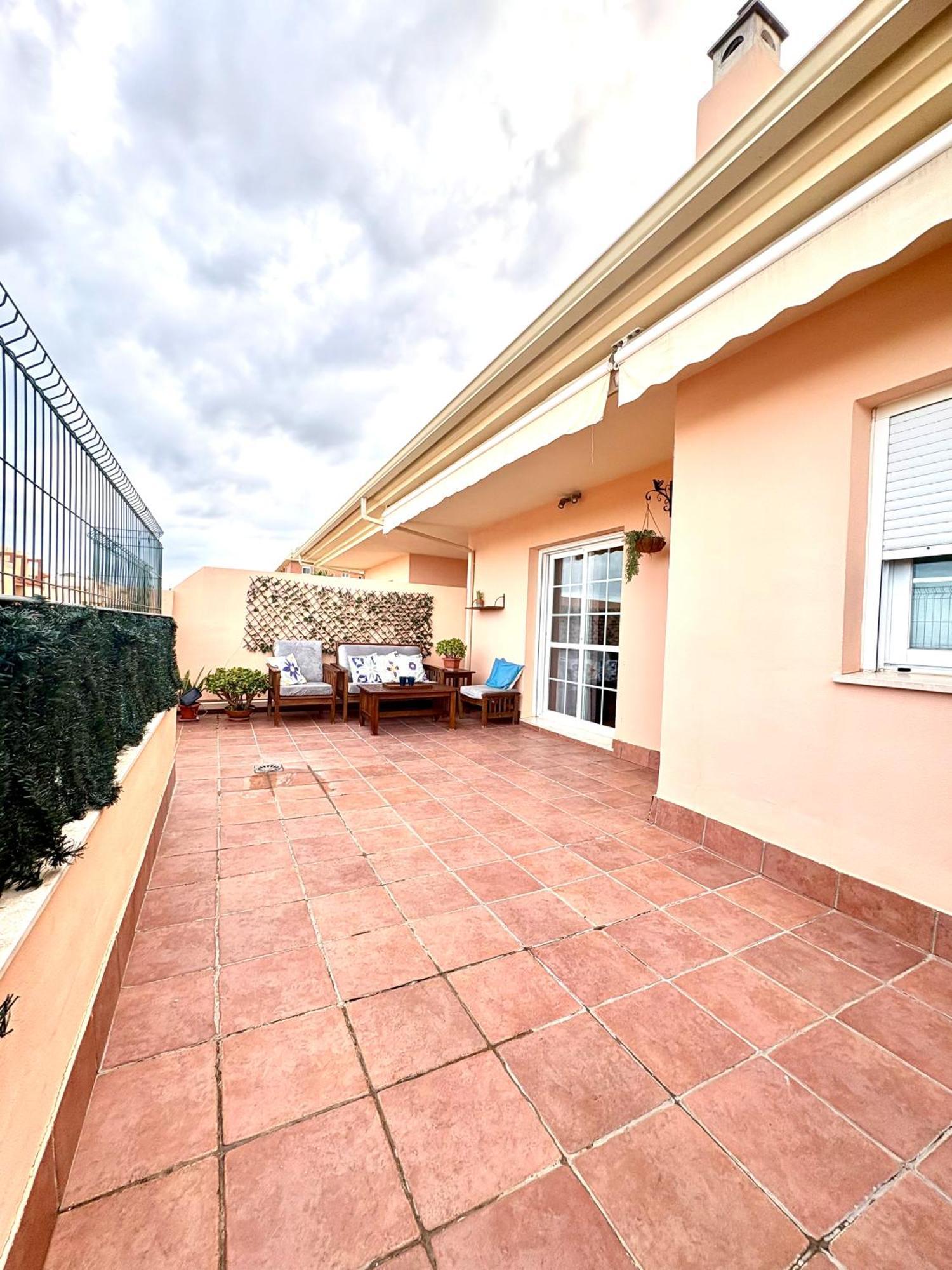 Atico Sea Views - 2 Bedrooms